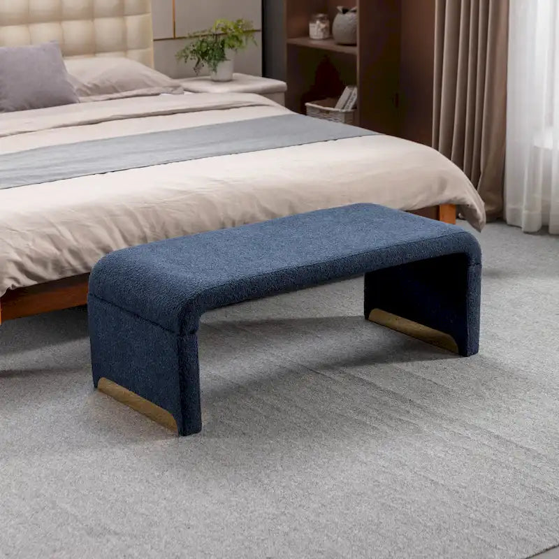 Banquette de chambre à coucher moderne en tissu bouclette, pouf et repose-pieds avec pieds en métal doré